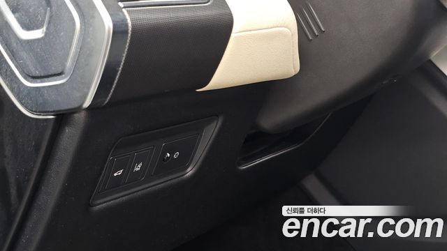 Land Rover Range Rover Sport (II) 3.0 SDV6 HSE Dynamic 2017 — фото 29