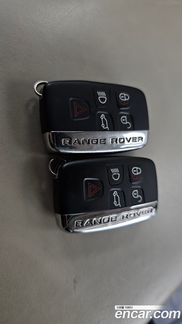 Land Rover Range Rover Sport (II) 3.0 SDV6 HSE Dynamic 2017 — фото 32