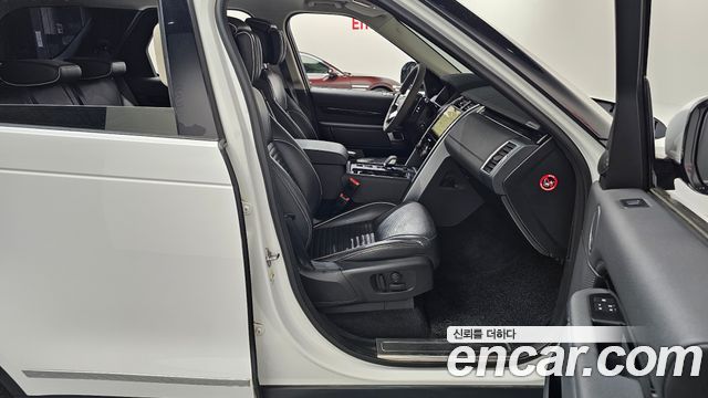 Land Rover Discovery 5 D300 HSE 2022 — фото 11