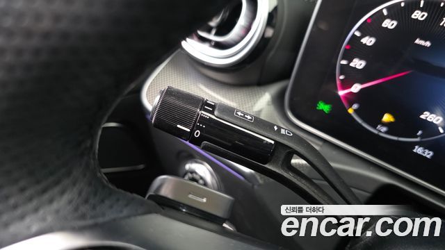 Mercedes-Benz C-Class (W206) C300 4MATIC AMG Line 2023 — фото 35