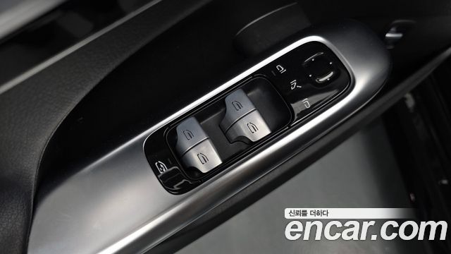 Mercedes-Benz C-Class (W206) C300 4MATIC AMG Line 2023 — фото 36
