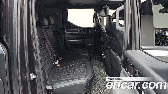 Kia Tasman 2.5T Gasoline 4WD X-Pro 2026 — фото 12