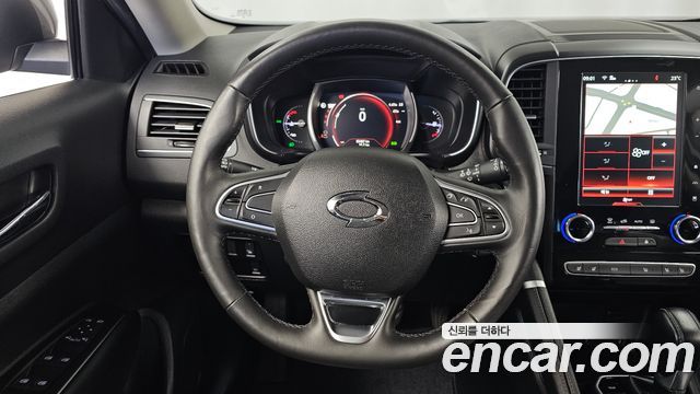 Renault Korea QM6 2.0 LPe LE Signature 2WD 2023 — фото 13