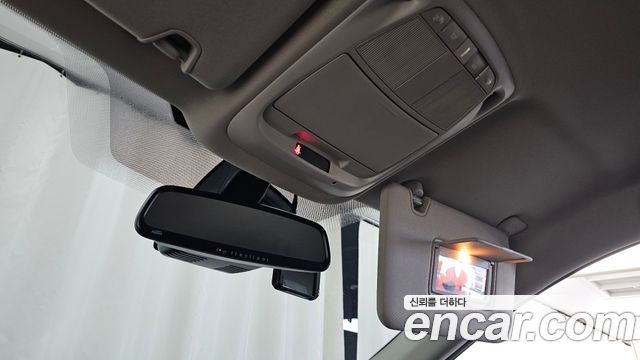 Renault Korea QM6 2.0 LPe LE Signature 2WD 2023 — фото 17