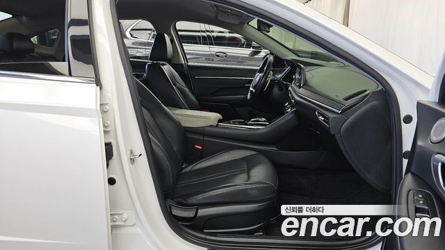 Hyundai Sonata (DN8) 2.0 Premium Plus 2022 — фото 11