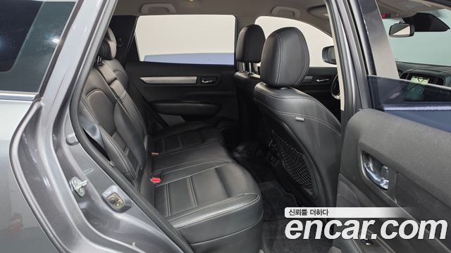 Renault Korea QM6 Diesel 2WD LE 2018 — фото 11