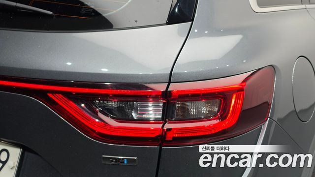 Renault Korea QM6 Diesel 2WD LE 2018 — фото 23