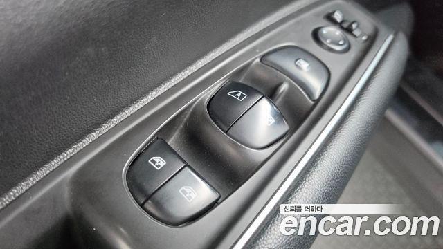 Renault Korea QM6 Diesel 2WD LE 2018 — фото 28