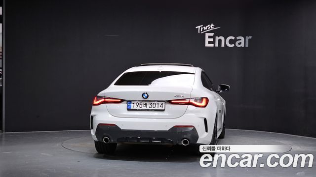 BMW 4 Series (G22) 420i M Sport Performance Coupe 2022 — фото 4