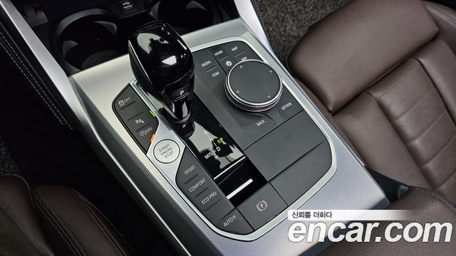 BMW 4 Series (G22) 420i M Sport Performance Coupe 2022 — фото 9