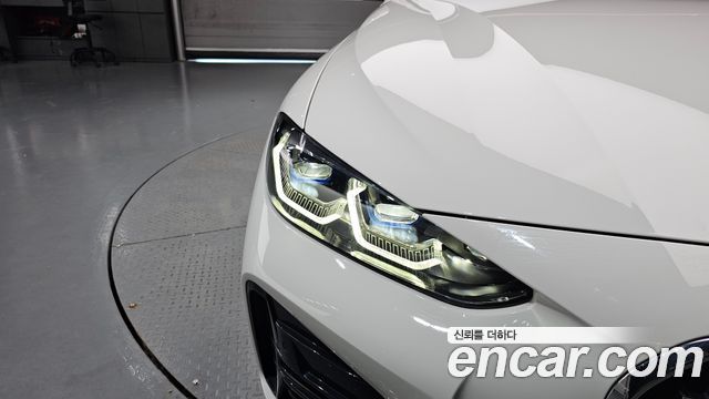 BMW 4 Series (G22) 420i M Sport Performance Coupe 2022 — фото 22