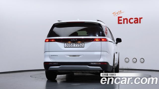 Kia Carnival (IV) Diesel 9-Seater Prestige 2023 — фото 4
