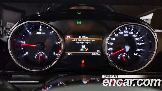Kia Carnival (IV) Diesel 9-Seater Prestige 2023 — фото 8