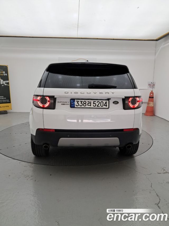 Land Rover Discovery Sport 2.0 TD4 HSE Luxury 2016 — фото 4