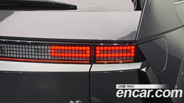 Hyundai Ioniq 5 N 2024 — фото 23