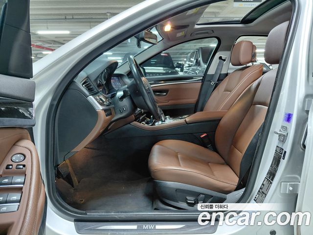 BMW 5 Series (F10) 528i xDrive 2013 — фото 10