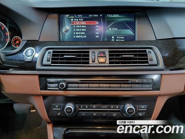 BMW 5 Series (F10) 528i xDrive 2013 — фото 16