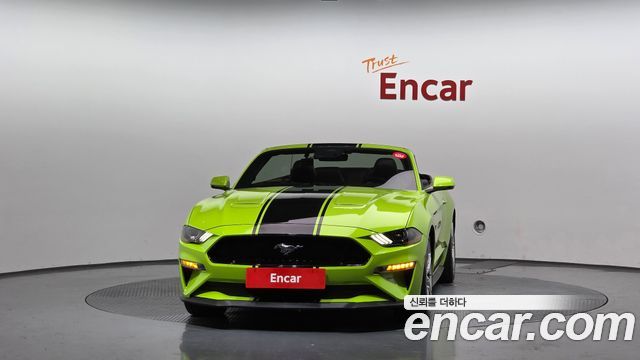 Ford Mustang GT Convertible 2020 — фото 3