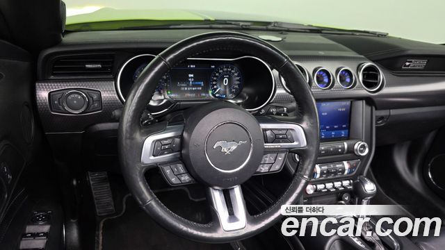 Ford Mustang GT Convertible 2020 — фото 13
