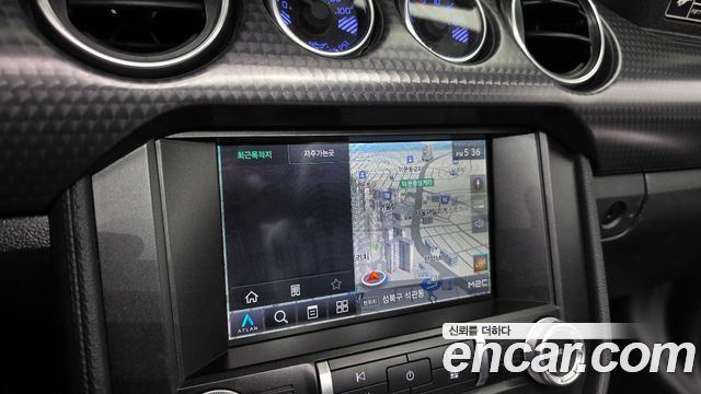 Ford Mustang GT Convertible 2020 — фото 14