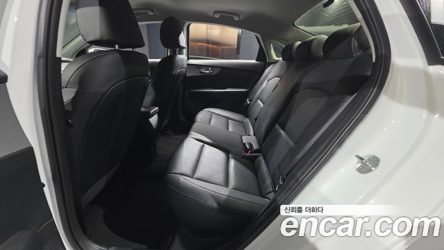 Kia K3 (II) 1.6 Prestige 2022 — фото 12