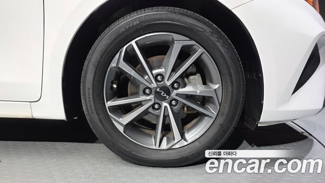 Kia K3 (II) 1.6 Prestige 2022 — фото 21