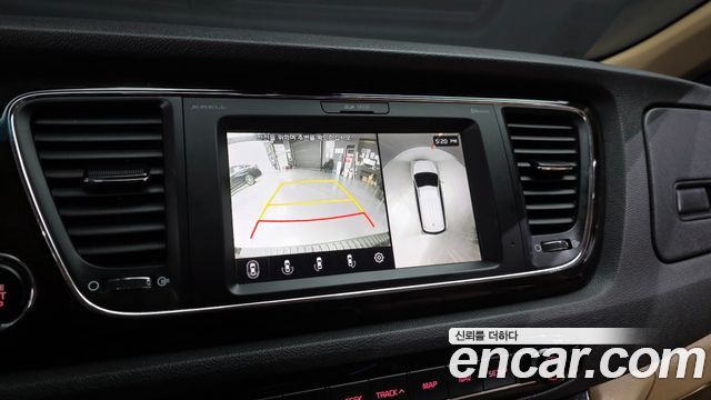Kia Carnival 9-seater Limousine(Special vehicle) 2020 — фото 19