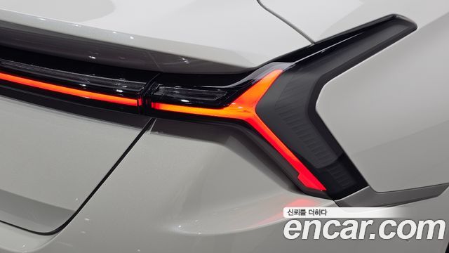 Kia K8 2.5 Gasoline 2WD Signature 2025 — фото 29