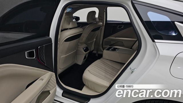 Kia K8 2.5 Gasoline 2WD Signature 2025 — фото 32