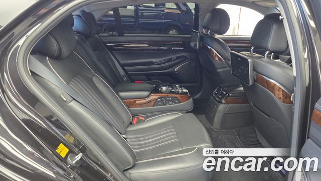 Genesis EQ900 5.0 GDI AWD Prestige 2018 — фото 12