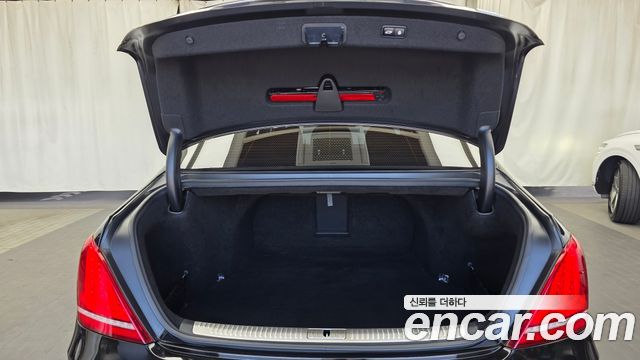 Genesis EQ900 5.0 GDI AWD Prestige 2018 — фото 20