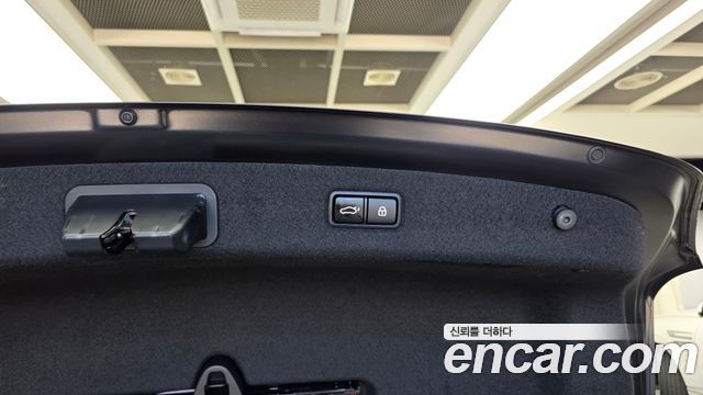 Genesis EQ900 5.0 GDI AWD Prestige 2018 — фото 31