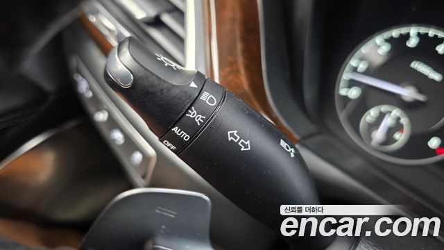 Genesis EQ900 5.0 GDI AWD Prestige 2018 — фото 34