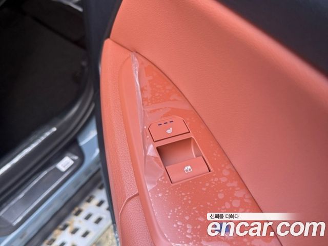 Kia Sportage (V) Gasoline 1.6 Turbo 2WD Signature X Line 2026 — фото 19