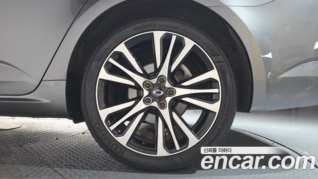 Renault Korea SM6 1.8 TCe Premiere 2022 — фото 21