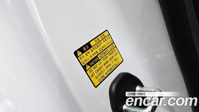 Genesis EQ900 3.3 T-GDI AWD Prestige 2016 — фото 20
