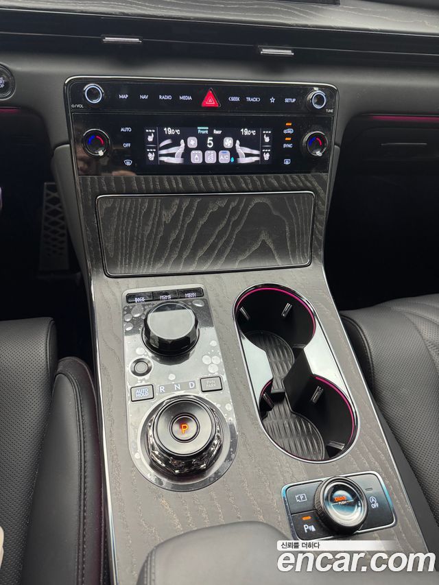 Genesis GV80 Coupe 3.5T e-S/C Gasoline AWD black 2025 — фото 9