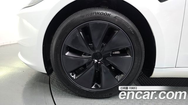 Tesla Model 3 Long Range AWD 2024 — фото 5