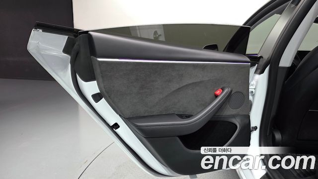 Tesla Model 3 Long Range AWD 2024 — фото 25