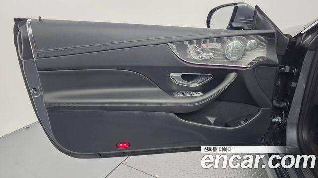 Mercedes-Benz E-Class (W213) E450 4MATIC Coupe 2021 — фото 24