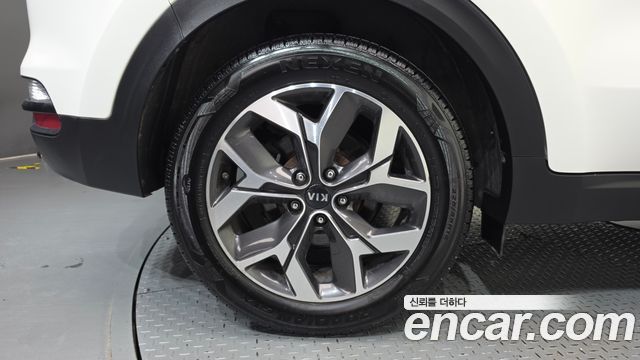 Kia Sportage The Bold Diesel 1.6 2WD Prestige 2019 — фото 5
