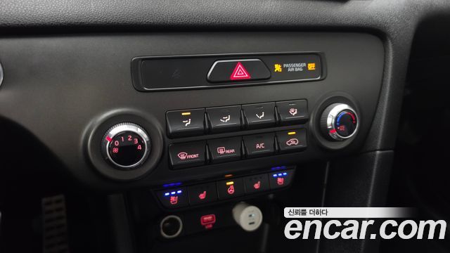 Kia Sportage The Bold Diesel 1.6 2WD Prestige 2019 — фото 17