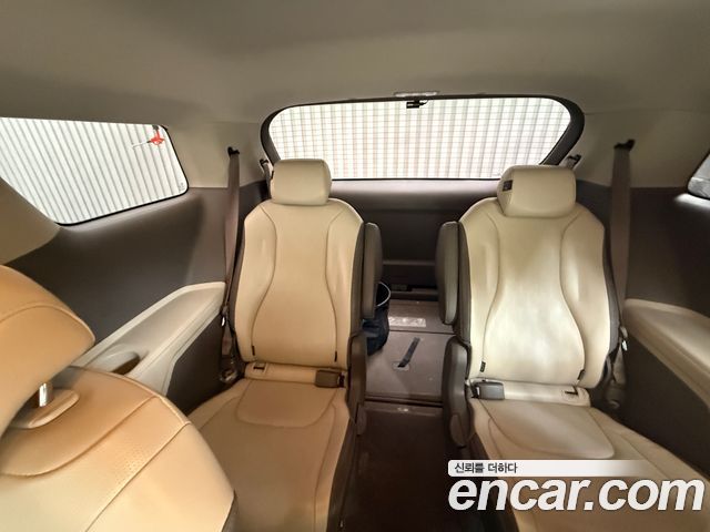 Kia Carnival (IV) Diesel 9-Seater Prestige 2021 — фото 8
