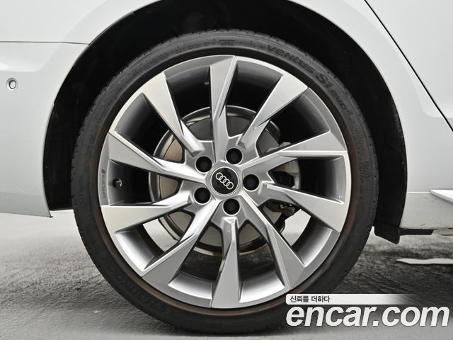 Audi A4 (B9) 40 TDI Quattro Premium 2023 — фото 5