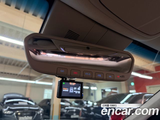 Genesis G70 Gasoline 2.0T 2WD 2021 — фото 15