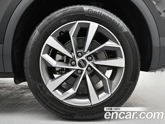 Audi Q5 (FY) 45 TFSI Quattro Sportback 2023 — фото 5
