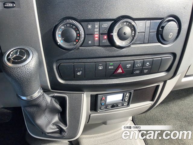 Mercedes-Benz Sprinter 3.0 Diesel W906 2017 — фото 9