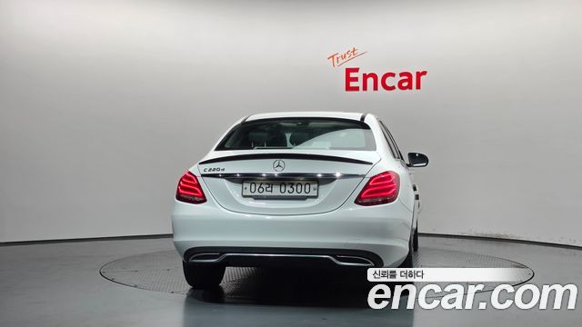 Mercedes-Benz C-Class (W205) C220 d Avantgarde 2017 — фото 4