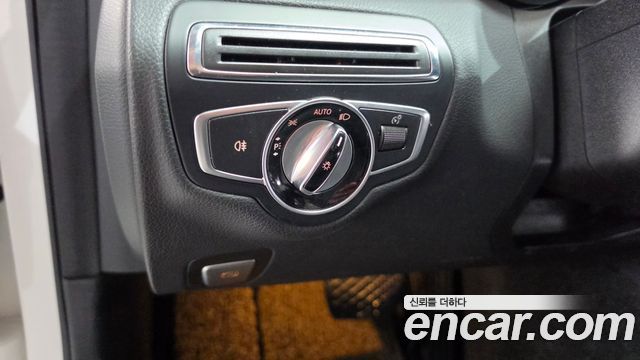 Mercedes-Benz C-Class (W205) C220 d Avantgarde 2017 — фото 17