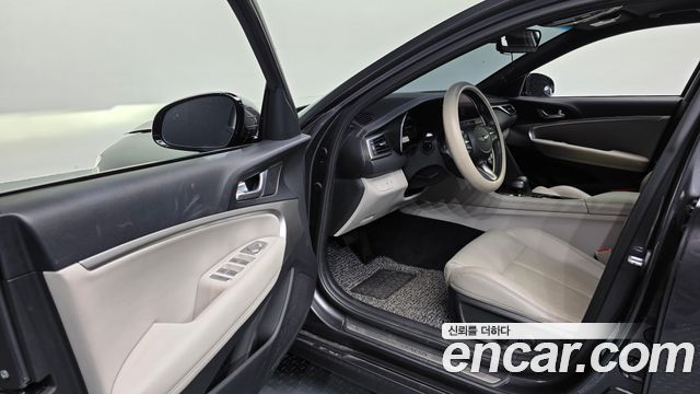 Genesis G70 Gasoline 2.0T 2WD 2021 — фото 10